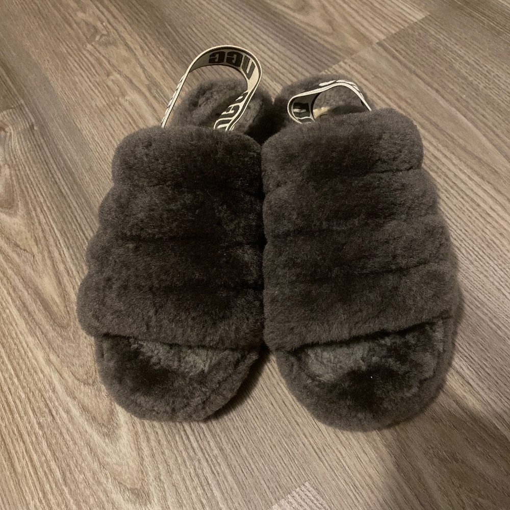 Ugg Fluff Yeah slides